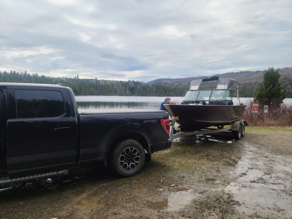 Ford F-150 Crewcab Powerboost 2022: 
